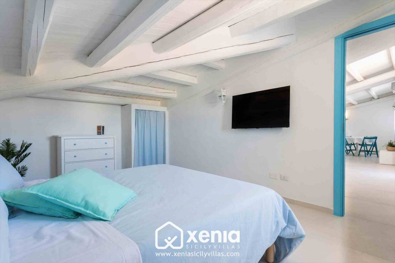 Ortigia Sunset Attic